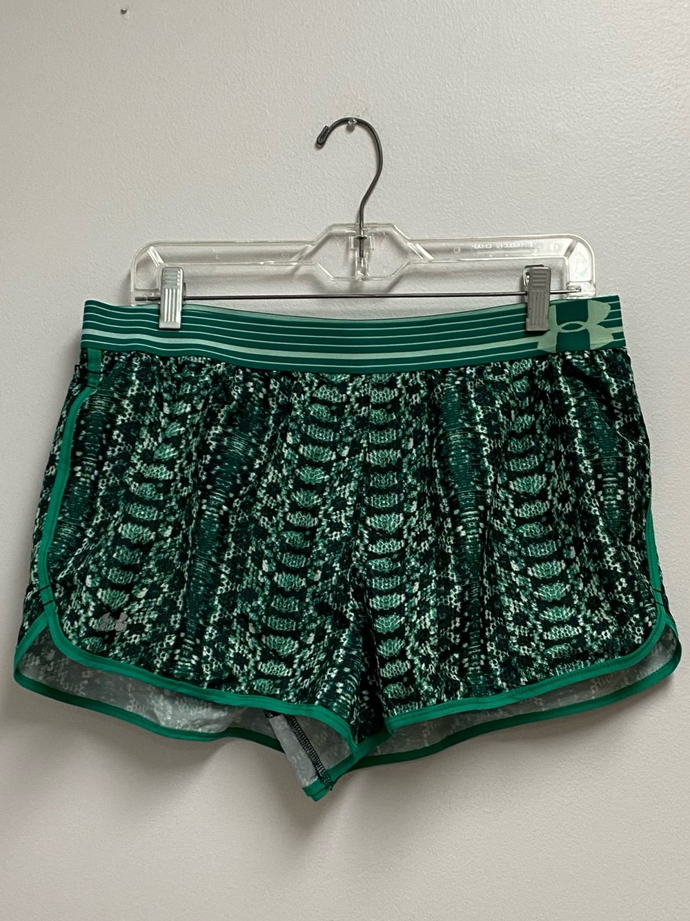 Under Armour Teal Green Printed Sport Shorts size large